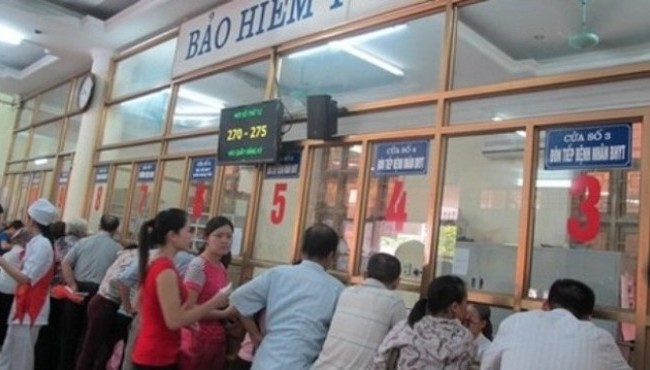 Không phải xuất trình giấy tờ khi tham gia BHYT theo hộ gia đình Không phải xuất trình giấy tờ khi tham gia BHYT theo hộ gia đình