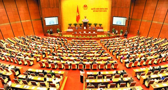 Gần 88% ĐBQH đồng ý sửa quy định hưởng BHXH một lần Công nhân phản ứng vì không được nhận "trợ cấp BHXH một lần", quốc hội phải họp sửa luật
