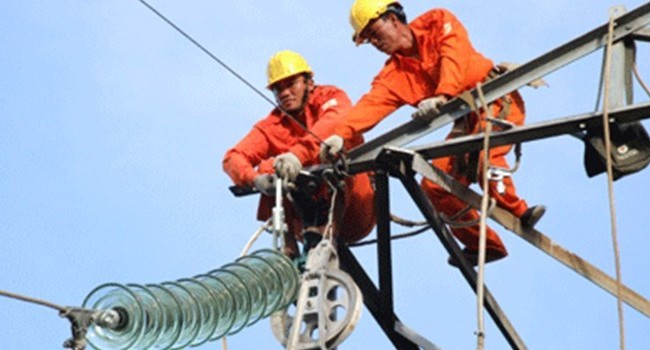 Vì sao đại gia ngoại tố EVN hoạt động không hiệu quả, đề xuất tăng giá điện? Vì sao đại gia ngoại tố EVN hoạt động không hiệu quả, đề xuất tăng giá điện?