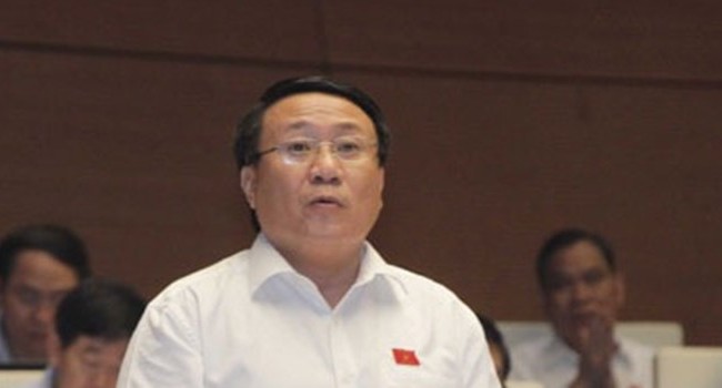 Thu phí đảm bảo có lợi nhuận phù hợp là “hết sức vô lý” Đại biểu Hà Sỹ Đồng dề nghị bỏ quy định có lợi nhuận hợp lý trong nguyên tắc thu phí.