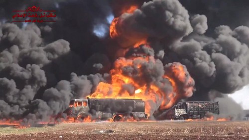 Video không quân Nga, Syria phối hợp tiêu diệt đoàn xe chở dầu của IS Video không quân Nga, Syria phối hợp tiêu diệt đoàn xe chở dầu của IS