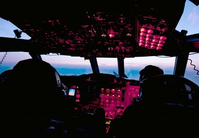 Video bay trên máy bay tuần biển và săn ngầm P-3 Orion Việt Nam sắp mua Máy bay P-3C Orion của Không đoàn tuần biển số 9 bay quan sát Địa Trung Hải, ngày 1.4.2014 - Ảnh: Hải quân Mỹ