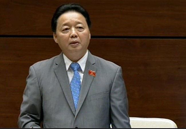 Bộ trưởng Tài nguyên Môi trường trả lời chất vấn: Nóng vì Formosa, ô nhiễm môi trường Bộ trưởng Bộ TMMT Trần Hồng Hà