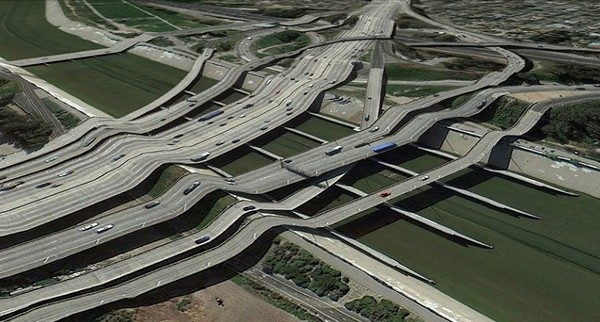 Apple đang nỗ lực cải thiện những lỗi ngớ ngẩn trên Apple Maps Apple Maps đã trở thành trò cười cho giới công nghệ khi mới xuất hiện với những lỗi hết sức ngớ ngẩn