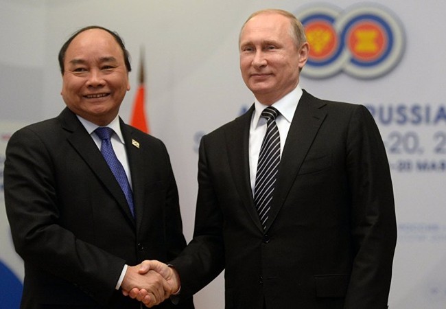 Tổng thống Nga Putin: “Không cần quảng cáo thêm về Mối quan hệ Nga-Việt Nam Tổng thống Nga Vladimir Putin và Thủ tướng Việt Nam Nguyễn Xuân Phúc.