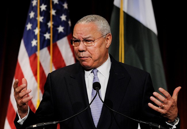 Cựu Ngoại trưởng Mỹ Colin Powell tuyên bố sẽ bầu cho bà Hillary Clinton Cựu Ngoại trưởng Mỹ Colin Powell.