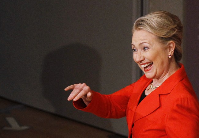 FBI điều tra vụ email, bà Hillary gặp thử thách hay “vận may lớn” ngay trước thềm bầu cử? FBI điều tra vụ email, bà Hillary gặp thử thách hay "vận may lớn" ngay trước thềm bầu cử?
