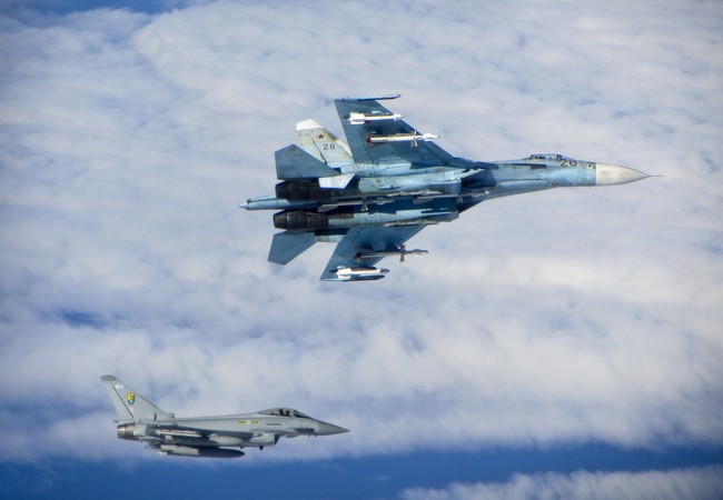 Máy bay Nga áp sát máy bay liên quân Mỹ trên không phận Syria Máy bay Nga áp sát máy bay liên quân Mỹ trên không phận Syria (ảnh minh họa)