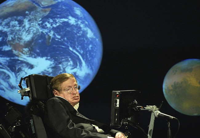 Nhân loại sẽ tồn tại được bao nhiêu lâu nữa? Nhà vật lý nổi tiếng người Anh Stephen Hawking.