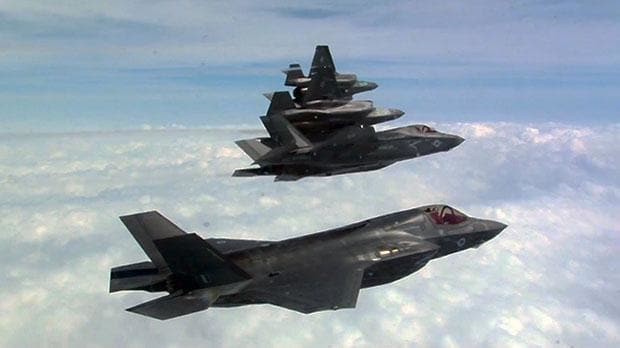 Video: Mỹ triển khai phi đội máy bay tàng hình F-35B đầu tiên đến châu Á F-35B