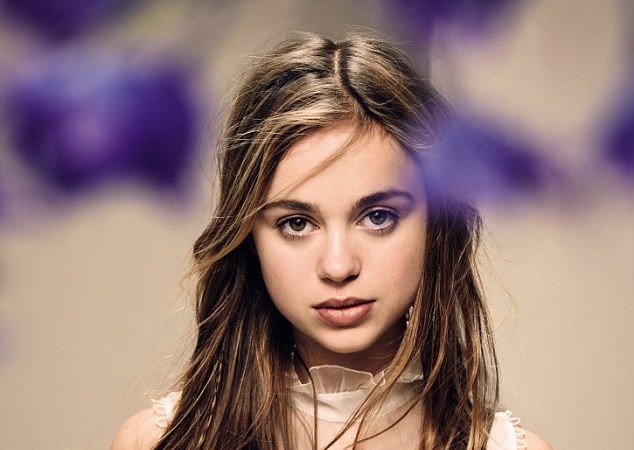 Vẻ đẹp ngọt ngào của cô gái xinh đẹp nhất Hoàng gia Anh Amelia Windsor được vinh danh là thành viên xinh đẹp nhất Hoàng gia Anh hiện nay trên trang bìa tạp chí Tatler