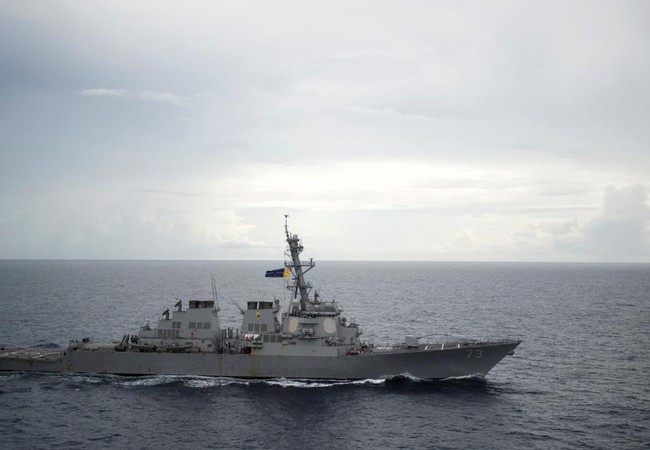 Mỹ sẽ hải hành tuần tra Biển Đông hàng trăm ngày trong năm nay Khu trục hạm Mỹ USS Decatur từng tuần tra thực thi tự do hàng hải ở Biển Đông