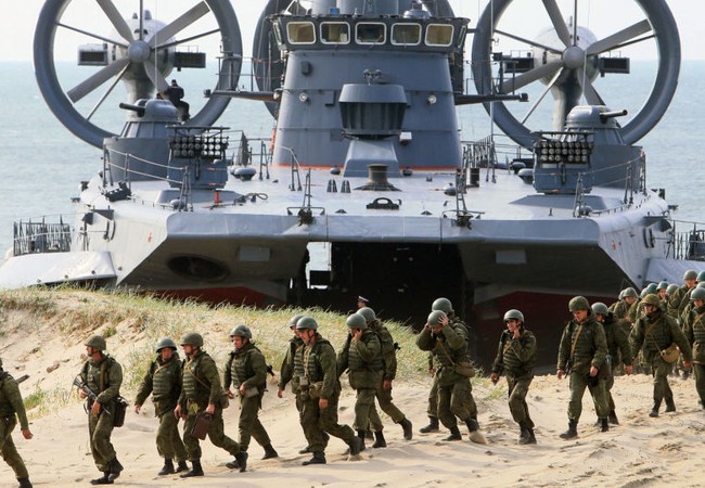 Nga rục rịch tập trận 100.000 quân, Mỹ điều tên lửa Patriot đến Baltic Quân đội Nga sắp tập trận quy mô lớn ở biên giới phía tây trong bối cảnh căng thẳng với NATO