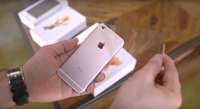 iPhone 6s lock giá rẻ ngập kệ Việt: Mua hay không? iPhone 6s lock giá rẻ ngập kệ Việt: Mua hay không?
