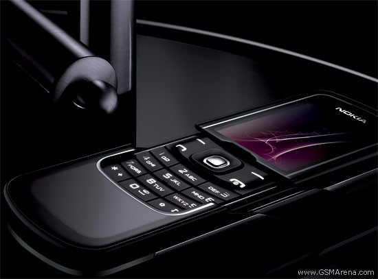 Trên tay Nokia 8600: ‘Kiệt tác ánh trăng’ 10 năm tuổi Trên tay Nokia 8600: ‘Kiệt tác ánh trăng’ 10 năm tuổi