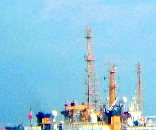 Tân Hải 517 Trung Quốc di chuyển chậm về vịnh Thái Lan Tàu Tân Hải 517 đang di chuyển trên vùng biển cách đảo Phú Quý (Bình Thuận) 20 hải lý về phía tây nam. Ảnh chụp ngày 6-6 - Ảnh: CTV