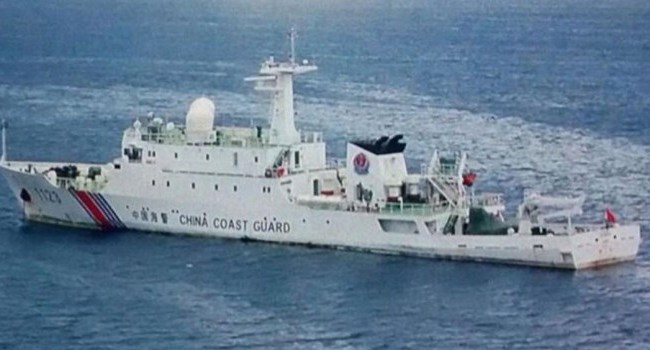 Malaysia phản đối Trung Quốc xâm phạm lãnh hải Tàu hải cảnh Trung Quốc thả neo tại Luconia Shoals. Ảnh DR