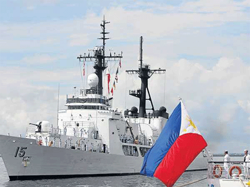 Philippines phát phim về Biển Đông đối chọi với Trung Quốc Tàu chiến BRP Gregorio del Pilar của Philippines từng có cuộc đối đầu với tàu Trung Quốc tại bãi cạn tranh chấp Scarborough/Hoàng Nham trên Biển Đông. Ảnh: AFP