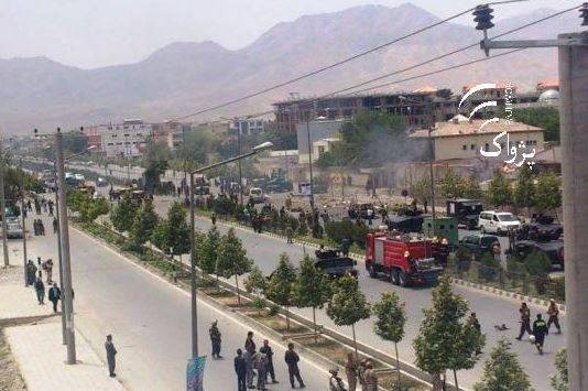 Tiêu diệt 7 tay súng tấn công Quốc hội Afghanistan Các nghị sĩ buộc phải sơ tán do xảy ra nổ lớn và đấu súng dữ dội.