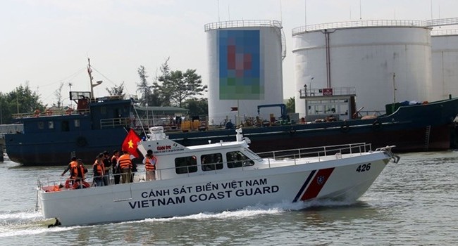Cảnh sát biển Việt Nam đóng xuồng chống đạn Xuồng tuần tra cao tốc MS-50 có chiều dài 13,66m, rộng 3,78m, chiều cao mạn 1,42m, mớn nước 0,51m, sức chở 16 người.