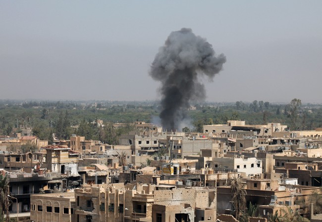 Quân đội Nga tiến vào Syria, gió lập tức xoay chiều Đòn không kích của không quân Syria