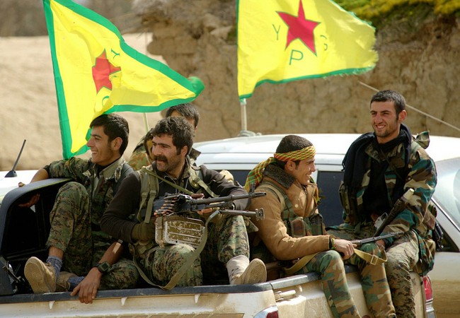 Ác liệt trận chiến dân quân người Kurd chống IS/Al-Nusra Ác liệt trận chiến dân quân người Kurd chống IS/Al-Nusra