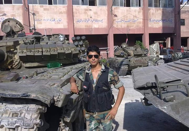 Quân đội Syria giành chiến thắng ở Latakia, Hama Xe tăng T-72AB quân đội Syria trong xưởng sửa chữa, phục hồi