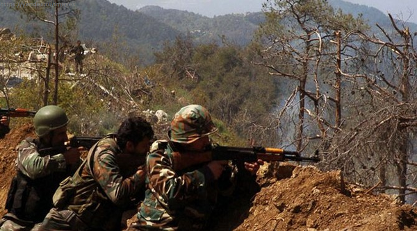 Pháo binh Syria dội lửa vào ngoại vi thành phố Salma Pháo binh Syria dội lửa vào ngoại vi thành phố Salma