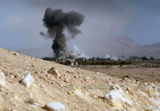 Quân đội Syria phản công tại thành phố cổ Palmyra Quân đội Syria phản công tại thành phố cổ Palmyra
