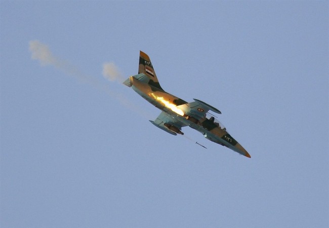 Không quân Syria săn lùng khủng bố ngoại vi Damascus Không quân Syria săn lùng khủng bố ngoại vi Damascus