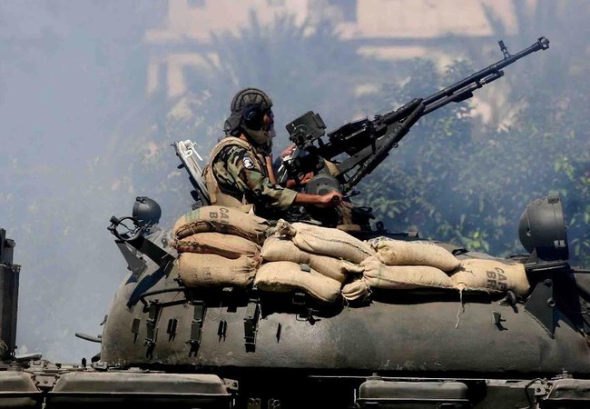 Quân đội Syria tấn công các ngọn núi quanh thành phố Salma Quân đội Syria tấn công các ngọn núi quanh thành phố Salma