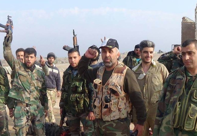 Quân đội Syria bẻ gãy cuộc tấn công của IS ở Deir Ezzor, bắt đầu phản công Quân đội Syria bẻ gãy cuộc tấn công của IS ở Deir Ezzor, bắt đầu phản công