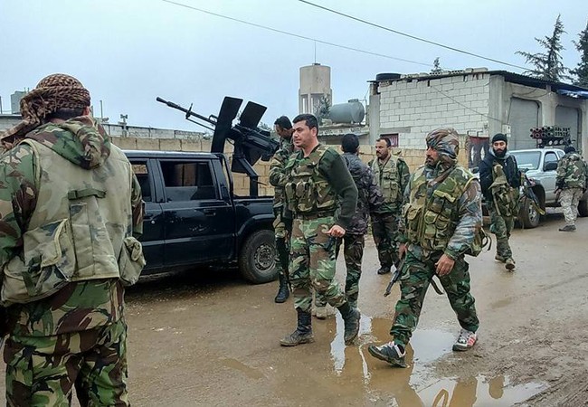 Quân đội Syria tiếp tục tấn công ở miền Nam Hama Quân đội Syria tiếp tục tấn công ở miền Nam Hama