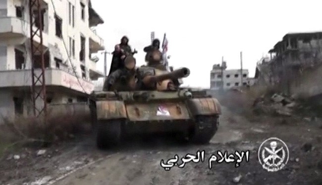 Video: Quân đội Syria giải phóng thành phố Sheikh Miskeen Video: Quân đội Syria giải phóng thành phố Sheikh Miskeen