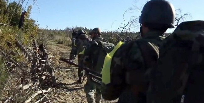 Không quân Syria tiêu diệt hơn 40 tay súng khủng bố ở Aleppo Không quân Syria tiêu diệt hơn 40 tay súng khủng bố ở Aleppo