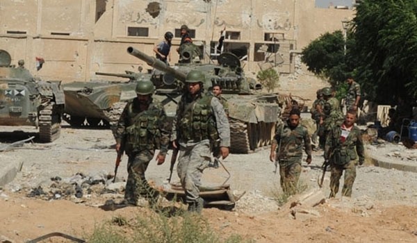Quân đội Syria tấn công thị trấn Itman thuộc tỉnh Daraa Quân đội Syria tấn công thị trấn Itman thuộc tỉnh Daraa