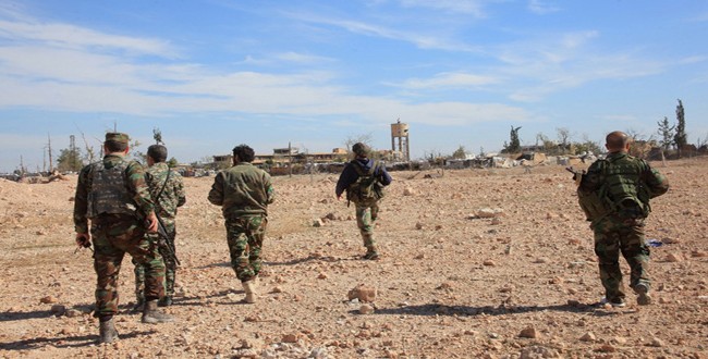 Quân đội Syria bẻ gãy đợt tấn công của IS ở Deir Ezzor, phá hủy 2 xe bom Quân đội Syria bẻ gãy đợt tấn công của IS ở Deir Ezzor, phá hủy 2 xe bom