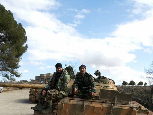 Quân đội Syria tái chiếm đồi Tal Hammam trên đường cao tốc Ithriyah-Khanasser Quân đội Syria tái chiếm đồi Tal Hammam trên đường cao tốc Ithriyah-Khanasser