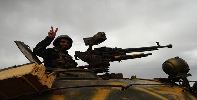 Quân đội Syria tấn công mạnh ở Deir Ezzor, diệt hàng chục tay súng IS Quân đội Syria tấn công mạnh ở Deir Ezzor, diệt hàng chục tay súng IS