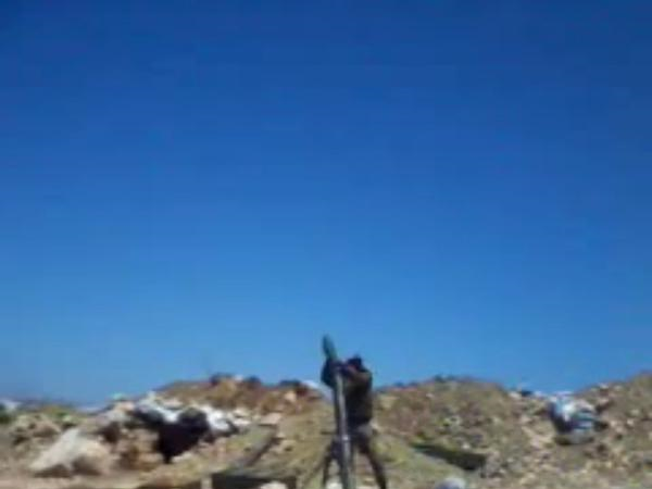 Video: Cận cảnh trận tấn công giành một cao điểm quan trọng ở Latakia Video: Cận cảnh trận tấn công giành một cao điểm quan trọng ở Latakia