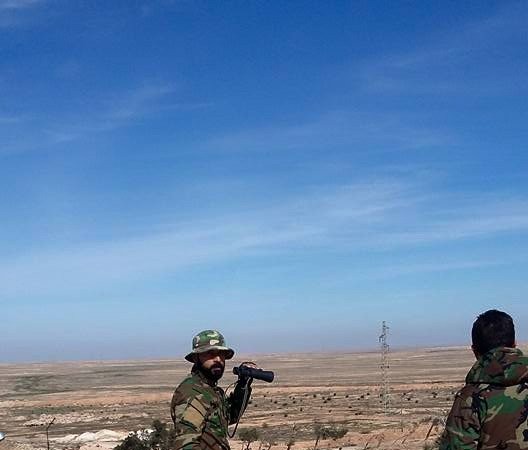 Lữ đoàn 555 cơ giới đánh chiếm một làng trên miền Đông Nam Aleppo Lữ đoàn 555 cơ giới đánh chiếm một làng trên miền Đông Nam Aleppo