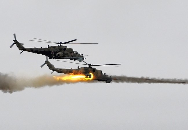 Video: Mi- 28NE trực tiếp yểm trợ hỏa lực cho lực lượng Tigers tấn công trên vùng sa mạc tiỉnh Homs Video: Mi- 28NE trực tiếp yểm trợ hỏa lực cho lực lượng Tigers tấn công trên vùng sa mạc tiỉnh Homs