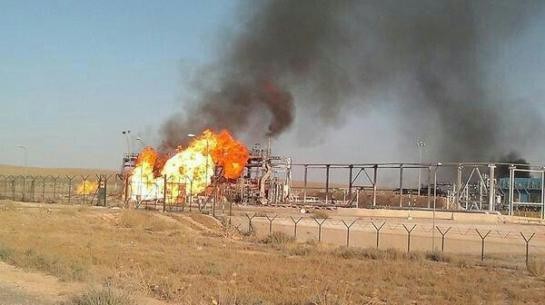 IS phá hủy mỏ khí gas nhằm đối phóng với quân đội Syria (Video) IS phá hủy mỏ khí gas nhằm đối phóng với quân đội Syria (Video)