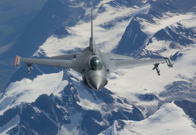 Mỹ “bật đèn xanh”, Việt Nam có thể mua F-16 Mỹ thay thế MiG -21? Mỹ “bật đèn xanh”, Việt Nam có thể mua F-16 Mỹ thay thế MiG -21?
