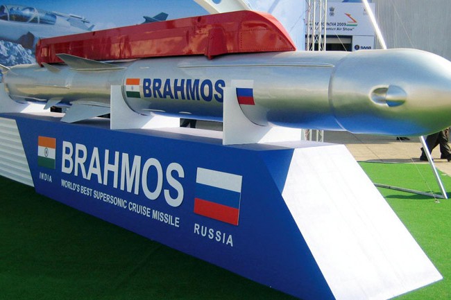 Nga - Ấn chuẩn bị xuất khẩu tên lửa BrahMos cho Việt Nam Nga - Ấn chuẩn bị xuất khẩu tên lửa BrahMos cho Việt Nam