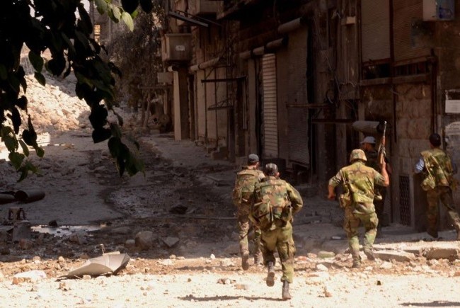 Lực lượng Lính thủy đánh bộ Syria đánh chiếm làng Ruwaysat Al-Malk, miền Bắc Latakia Các binh sĩ Syria ở Latakia