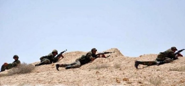 Quân đội Syria bẻ gãy hai cuộc tấn công ở Deir Ezzor, tiêu diệt 40 chiến binh IS Binh sĩ Syria trong trận chiến bảo vệ thành phố Deir Ezzor