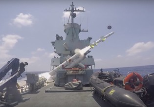 Hải quân Israel tự đánh chìm tàu bằng tên lửa Harpoon (Video) Tên lửa chống tàu Harpoon phóng từ chiến hạm Israel