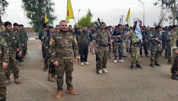 Lực lượng Dân chủ Syria SDF vây lấn tấn công thành phố Manbij (video) Lực lượng Dân chủ Syria SDF tuyên bố tấn công vào thành phố Manbij