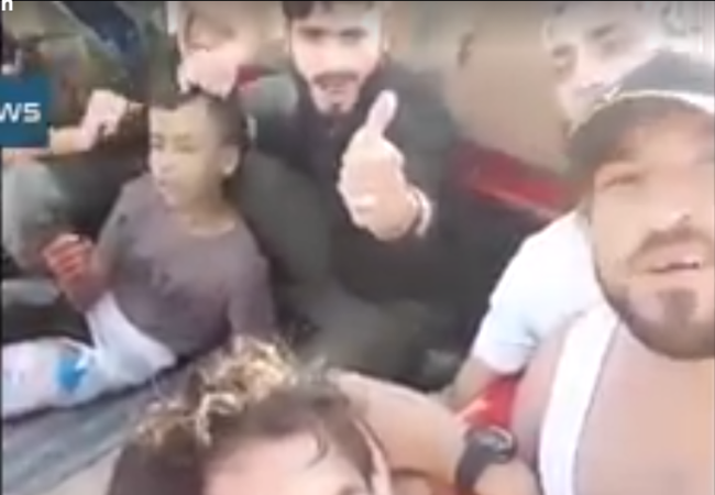 Kinh khiếp nhóm Hồi giáo cực đoan hành hình trẻ em Palestine ở Aleppo (video) Cậu bé người Palestine trước khi bị hành hình bởi nhóm chiến binh Hồi giáo cực đoan